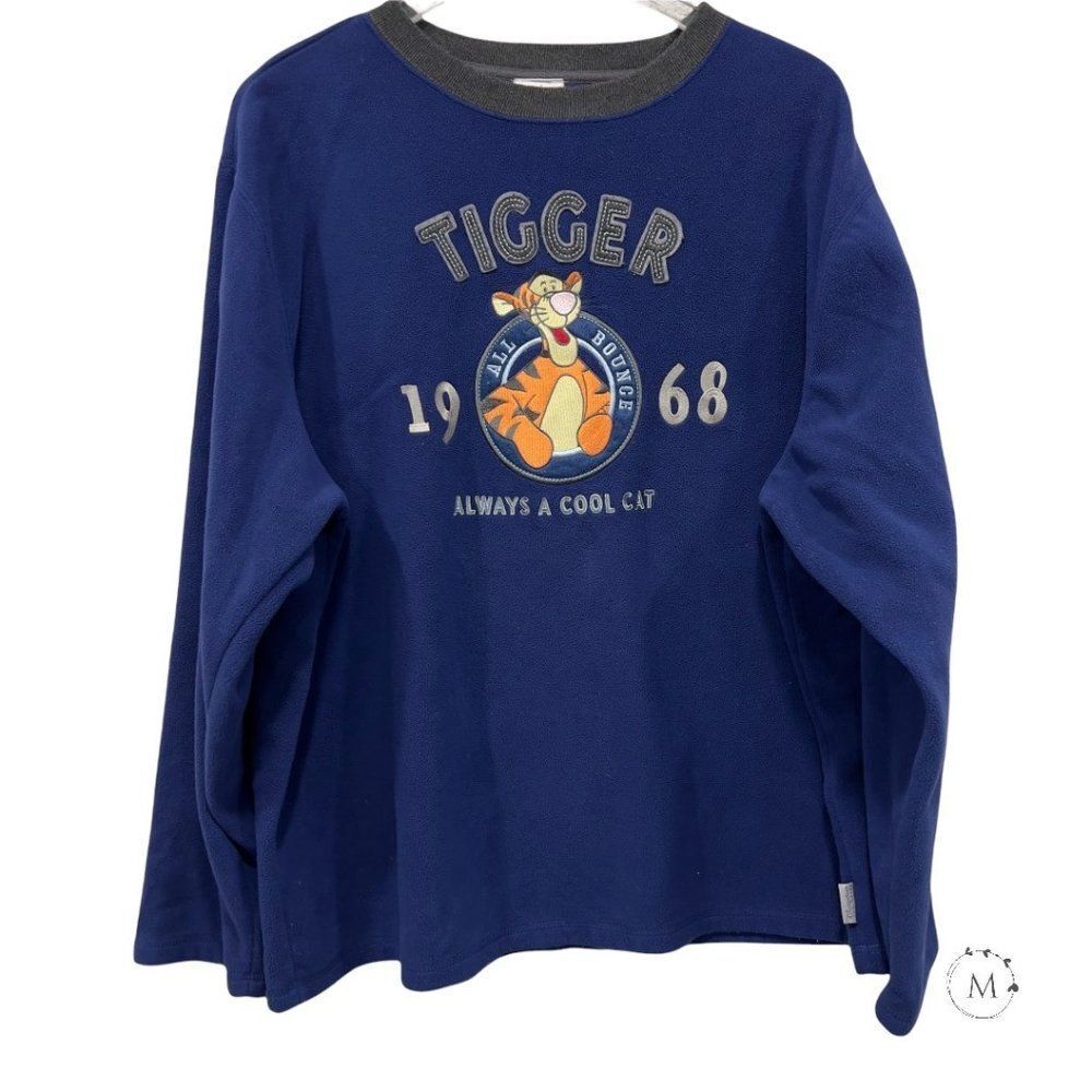 Disney Store Exclusive Size L Tiger Fleece Sweatshirt Winnie the Pooh Crew Neck